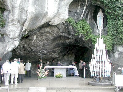 lourdes-grotte.jpg