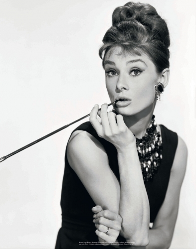 audrey-hepburn-diamants-sur-canape-18101_w1000.jpg