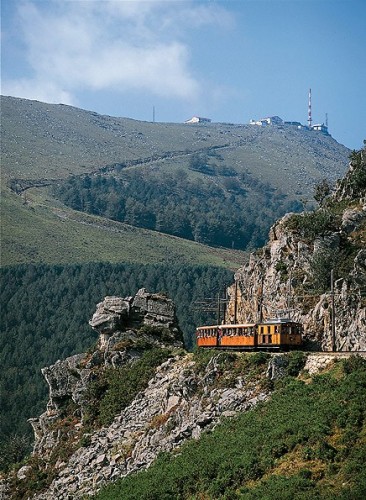 biarritz-petit-train-cremaillere-rhune.jpg